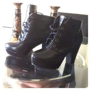 Bamboo black booties